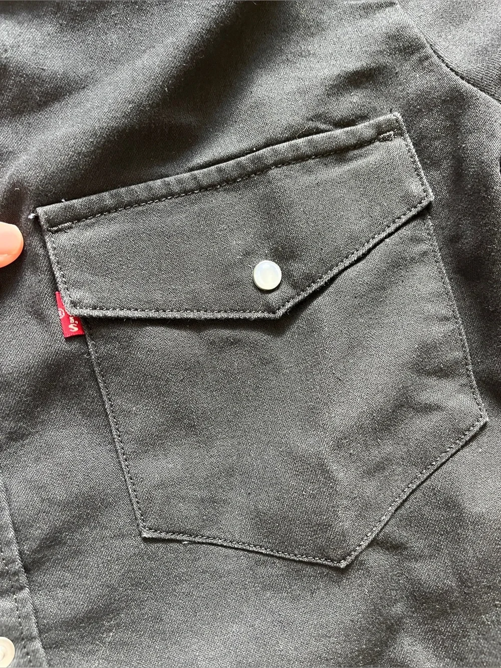Levi’s black thin denim western shirt coastal cowboy snap pearl button front S - Picture 3 of 10